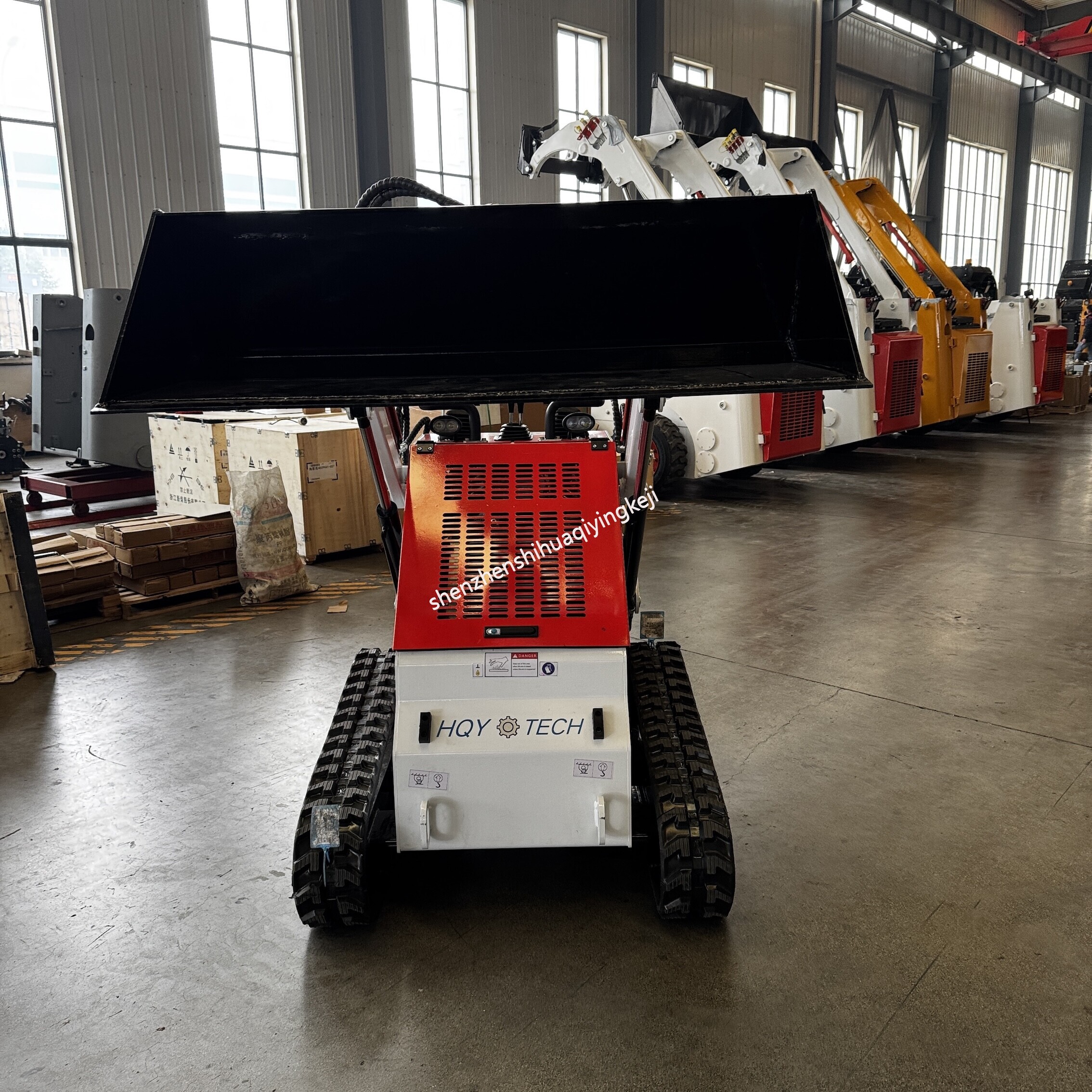 HQ380 Mini Skid Steer Loader | Compact Track & Wheel Loader Factory