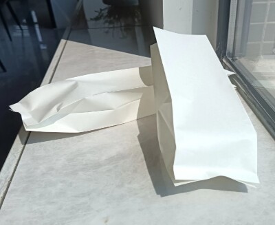 Biodegradable white kraft paper packaging bag