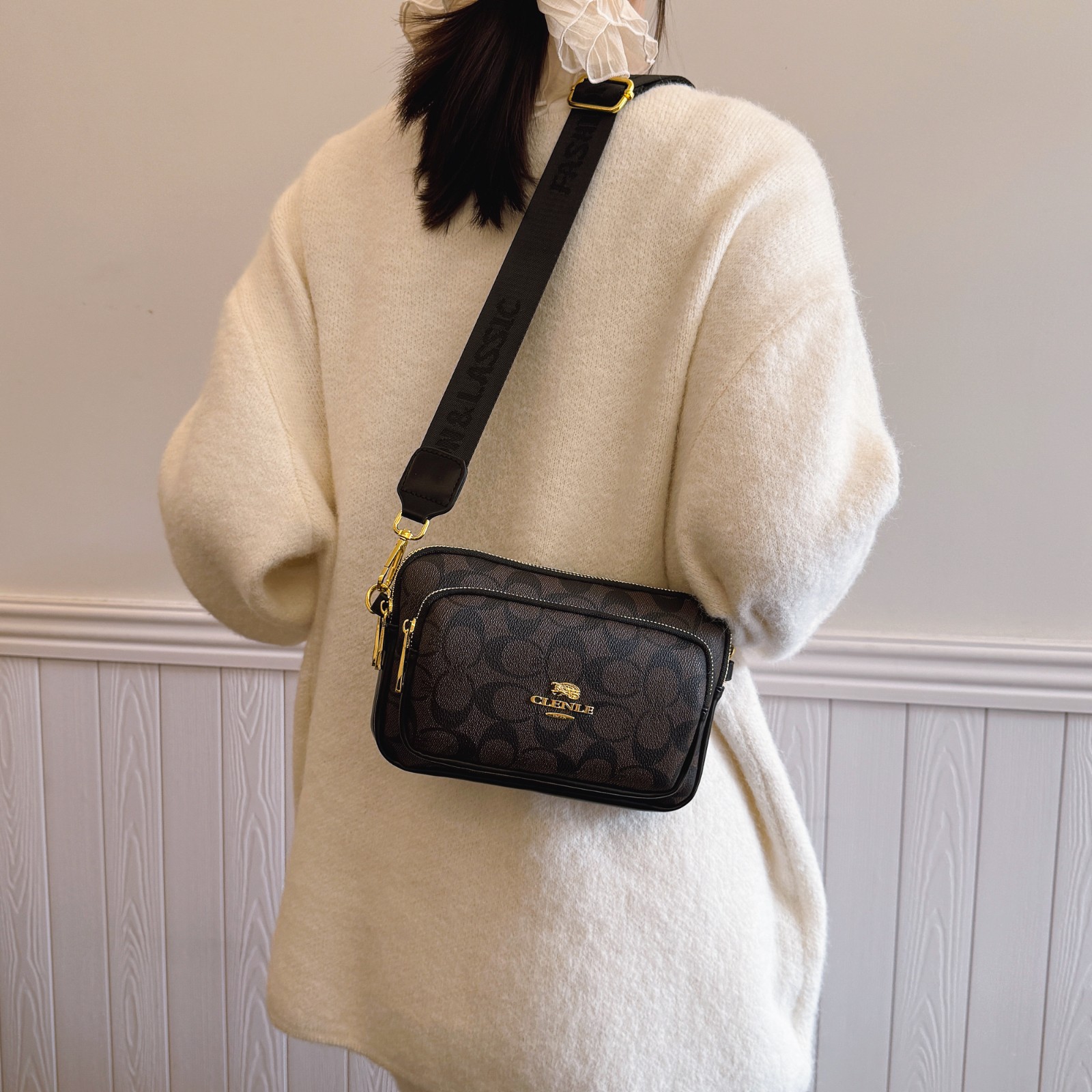 Fashion chest bag handbag