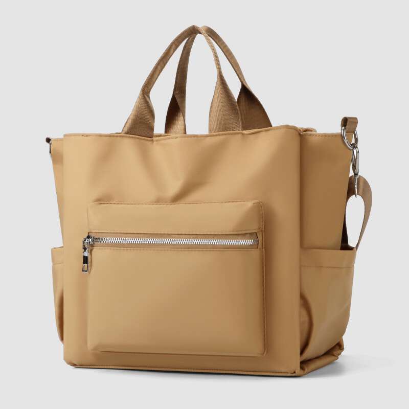 Large capacity leisure shoulder bag