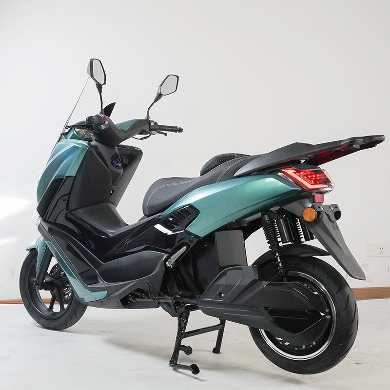 7000W High-Speed Electric Chopper Motorcycle with 72V Lithium Battery EEC Scooter