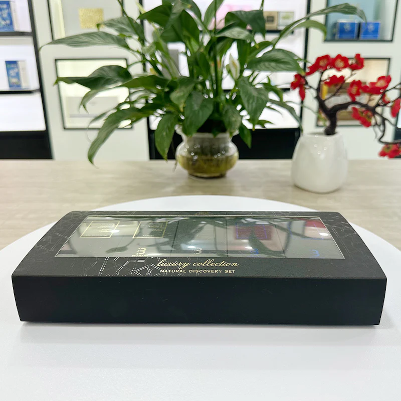 柔軟觸感層壓紙盒香水折疊盒