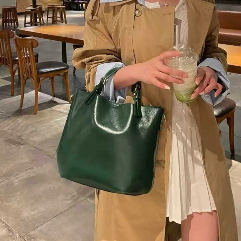 cross-border sales of genuine leather handbags with large capacity for ladies simple fashion cowhide ladies bags