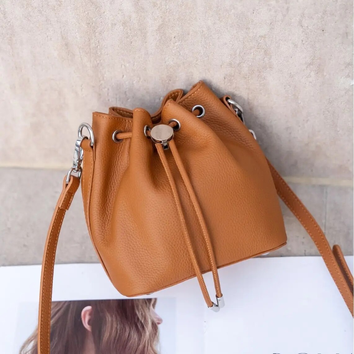 wholesale hot sale of genuine leather ladies bag casual fashion soft cowhide small ladies shoulder bag crossbody bag
