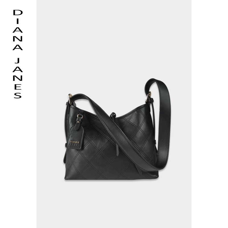 Large-capacity hobo bag for women, tote bag for commuting, cross-body leather women's bag