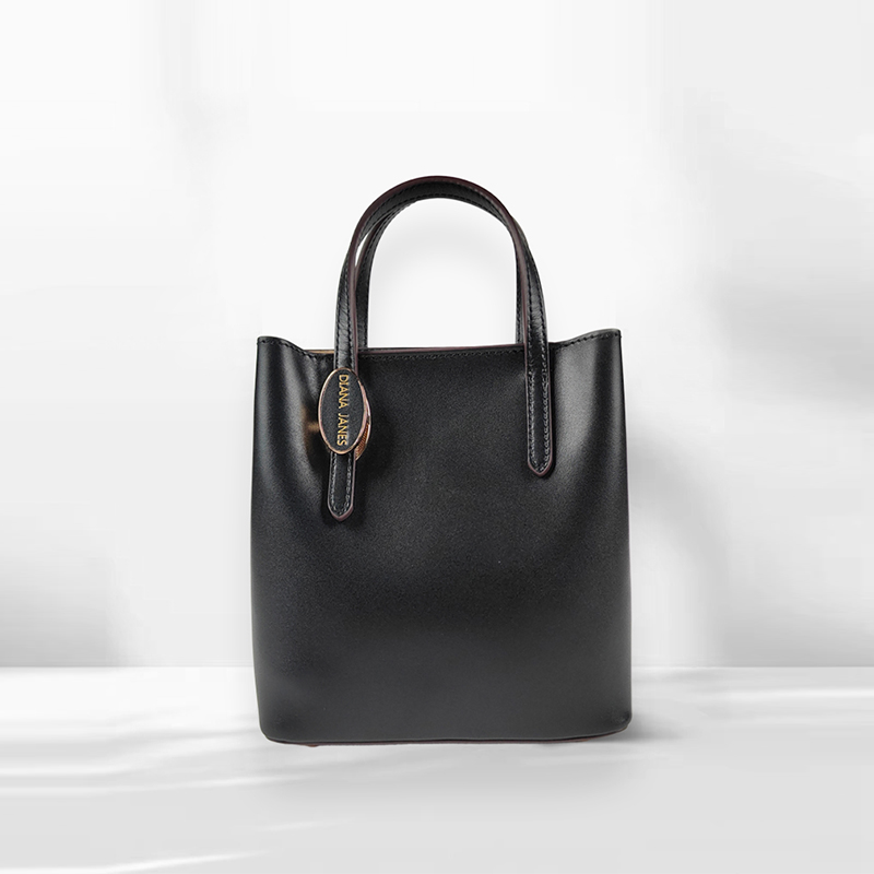 Leather messenger bag handbag commuter bag cowhide hand-held messenger bag for women