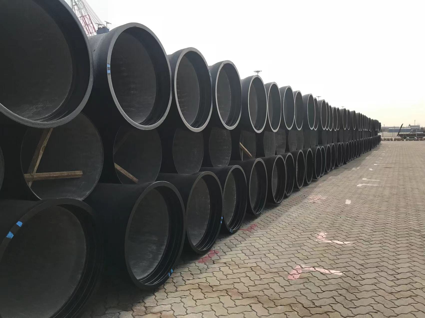 صب Jinsteel DN900 K9 أنابيب حديد الدكتايل