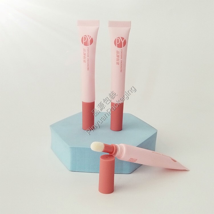 D16 12ml Lip Gloss PE Cosmetic Tube Flocked Applicator with Pink Cap
