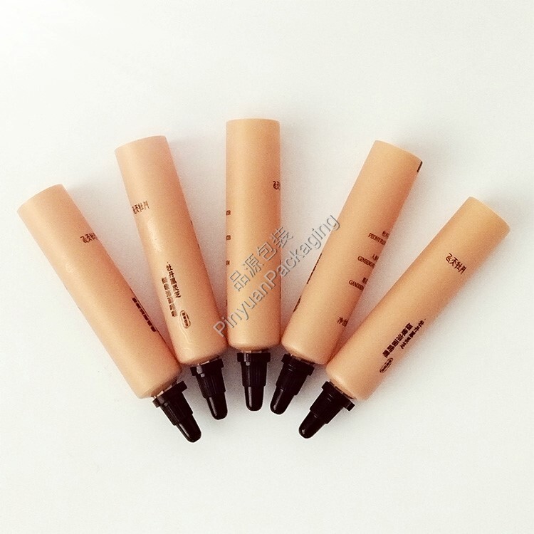 D19 8ml Cleansing Gel PE Cosmetic Tube with Black Pointed Mouth Cap