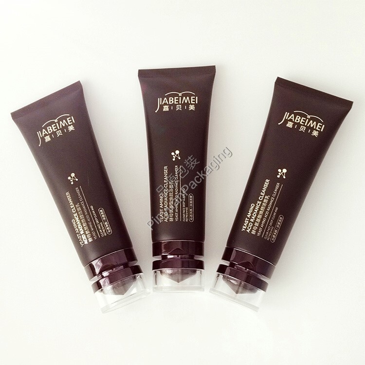 D40 100ml Facial Cleanser Black PE Cosmetic Tube with Acrylic Flip-top Cap