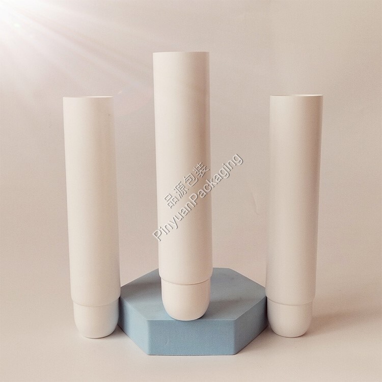 D40 150ml Skincare Lotion PE Cosmetic Tube with 3 Rollers Ball Cap