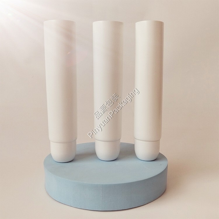 D40 150ml Skincare Lotion PE Cosmetic Tube with 3 Rollers Ball Cap