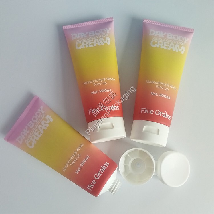 D50 200ml Body Cream PE Cosmetic Tube with Flip-top Cap