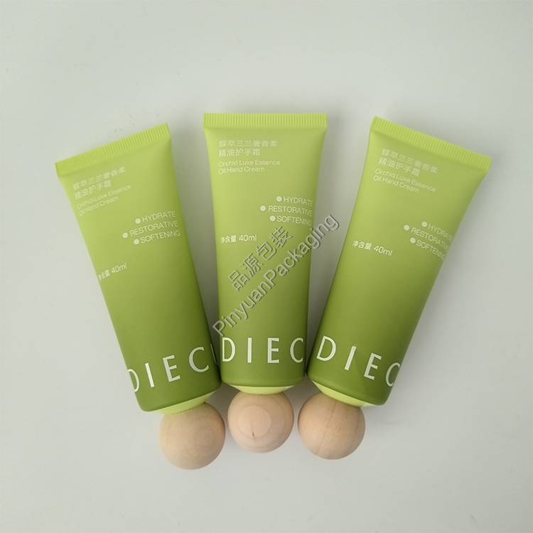 D30 40ml Hand Cream PE Cosmetic Tube with Wooden Ball Screw Cap