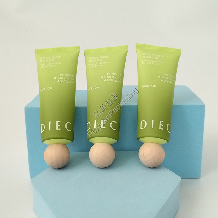 D30 40ml Hand Cream PE Cosmetic Tube with Wooden Ball Screw Cap