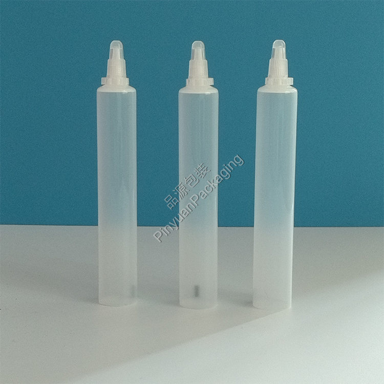 D19 20ml Skincare Cream Transparent PE Cosmetic Tube with Nozzle Cap