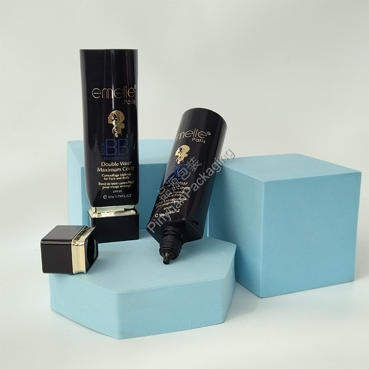 D35 50g Beauty Foundation Makeup PE Cosmetic Tube with Square Srew Cap