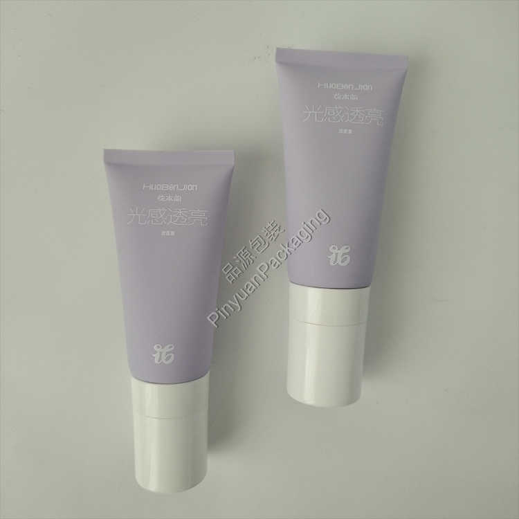 D40 80g Facial Cleanser PE Cosmetic Tube with Single Plastic Ball Massage Applicator Cap