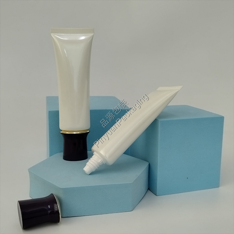 D30 60ml Skincare Lotion Pearlescent White PE Cosmetic Tube with Cute Screw Cap