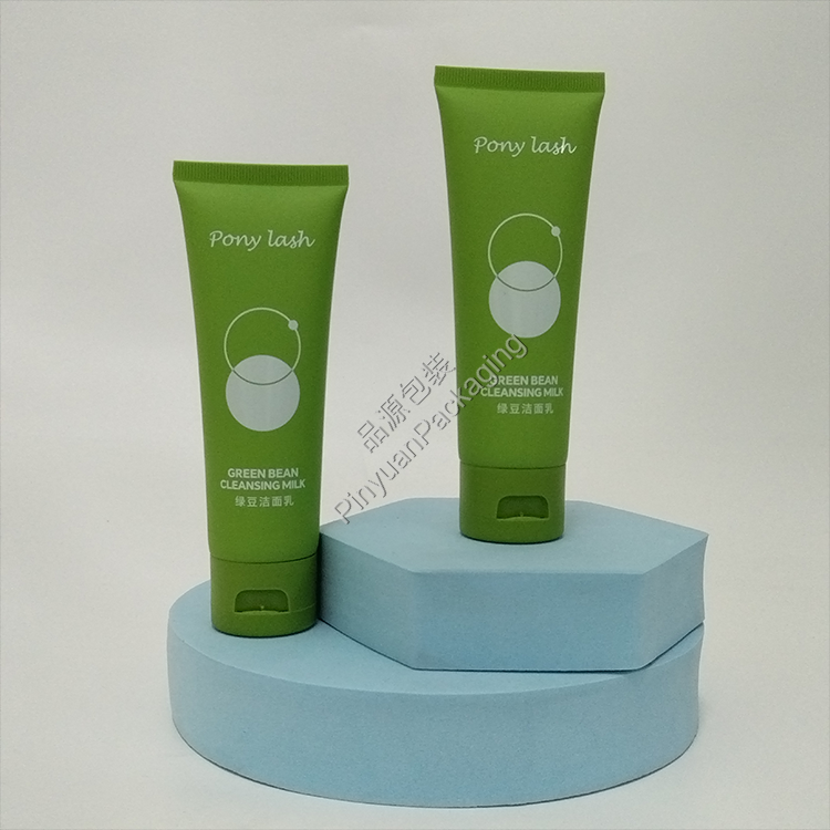 D35 80ml Facial Cleanser Cute PE Cosmetic Tube with Green Flip-top Cap