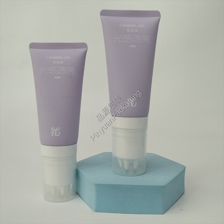 D40 80g Facial Cleanser PE Cosmetic Tube with Multi-point Massage Applicator Cap