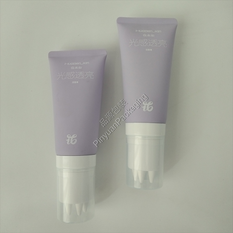 D40 80g Facial Cleanser PE Cosmetic Tube with Multi-point Massage Applicator Cap