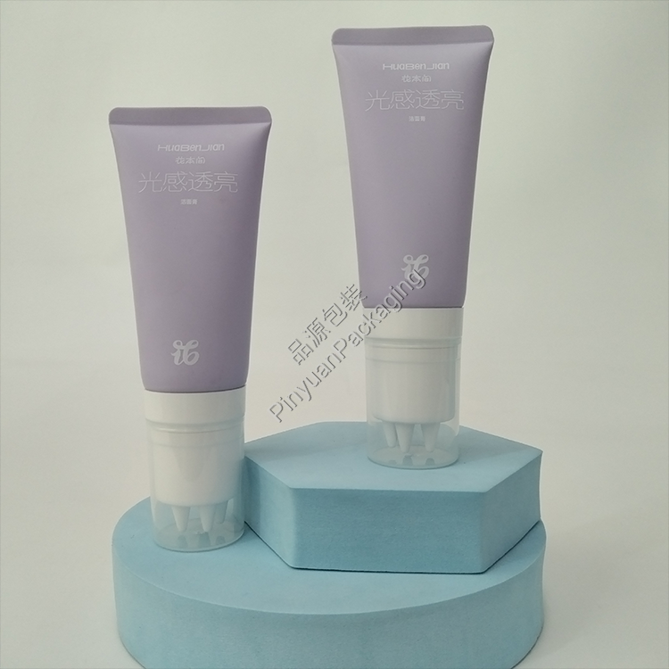 D40 80g Facial Cleanser PE Cosmetic Tube with Multi-point Massage Applicator Cap