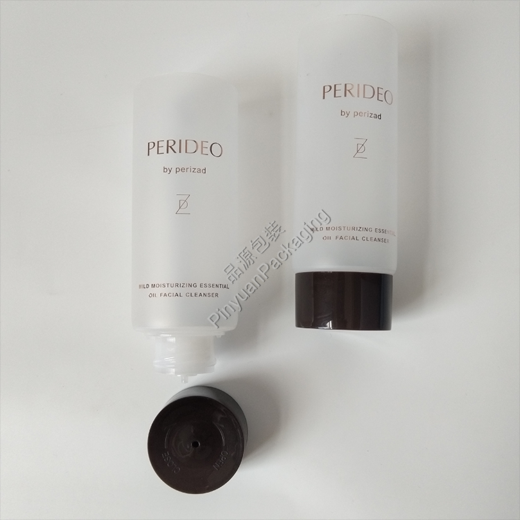 D50 150g Facial Cleanser Transparent PE Cosmetic Tube with Twist-top Dispensing Cap