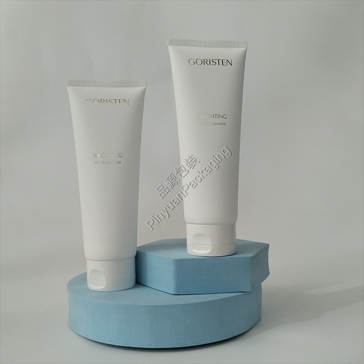 D45 130g Facial Cleanser White PE Cosmetic Tube Flip-top Cap with Six-petal Dispensing hole