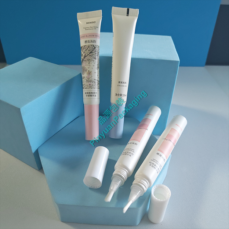 D16 10ml Hand Essence Oil PBL Cosmetic Tube with Long Thin Brush Applicator