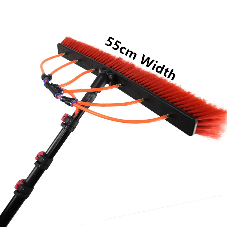 Photovoltaic manual water spray brush