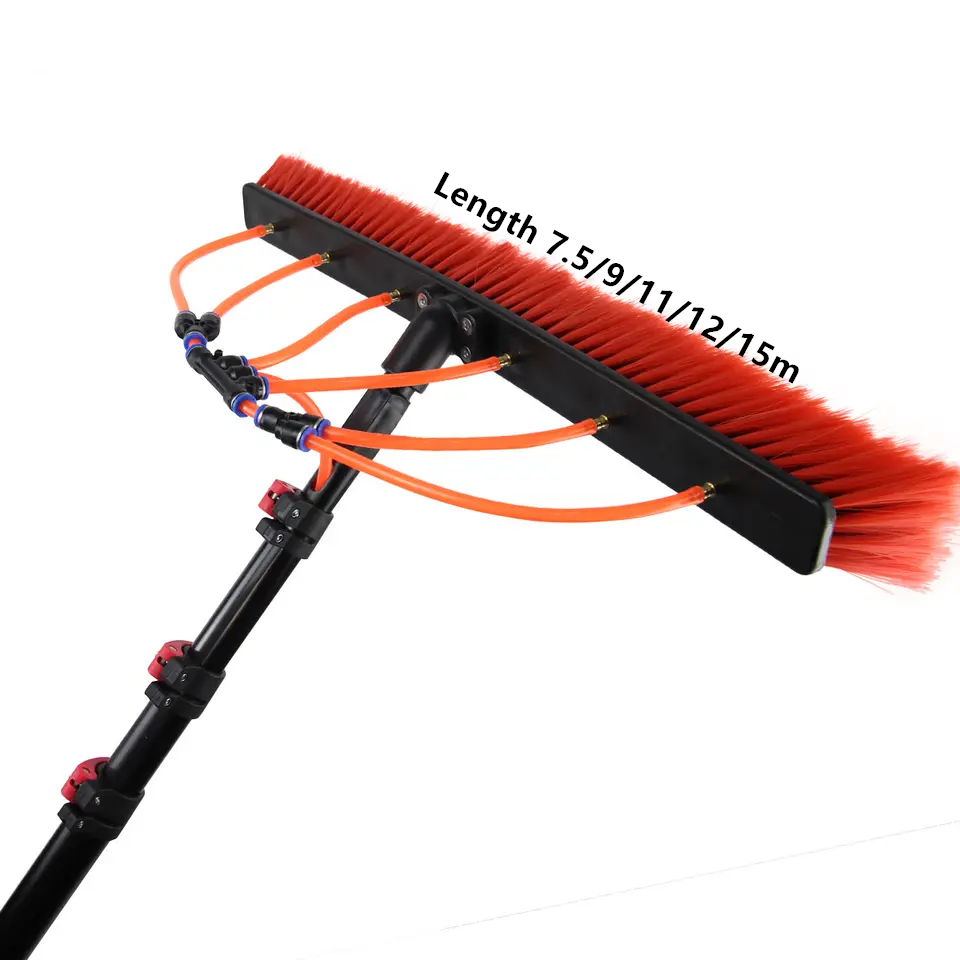 Photovoltaic manual water spray brush
