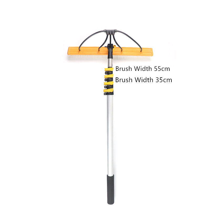 Photovoltaic manual water spray brush