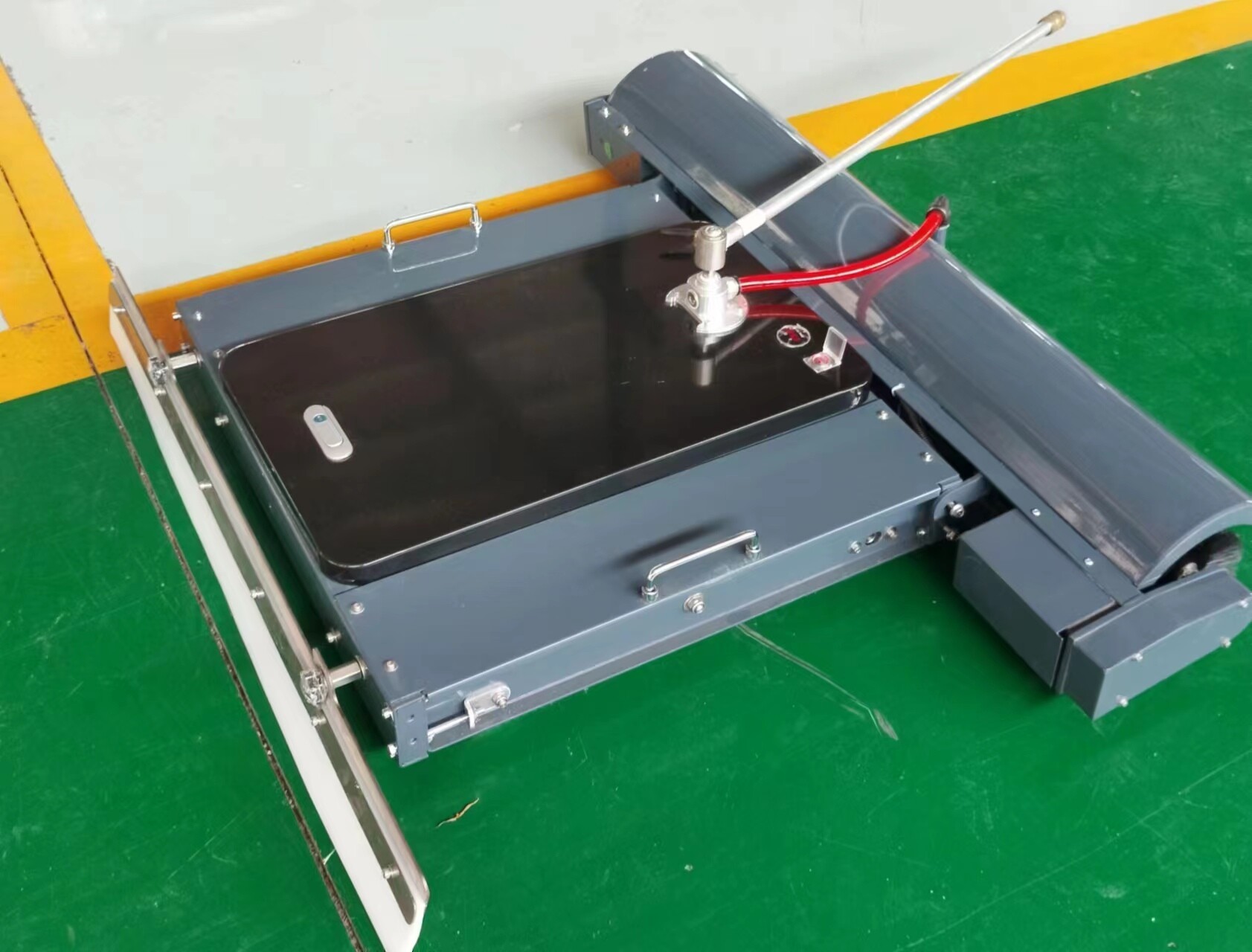 Solar panel cleaning robot ATS-D31