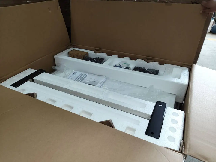 On grid PV inverter-Commercial & Industrial PV Inverter-MAX 100-150KTL3-X LVMV