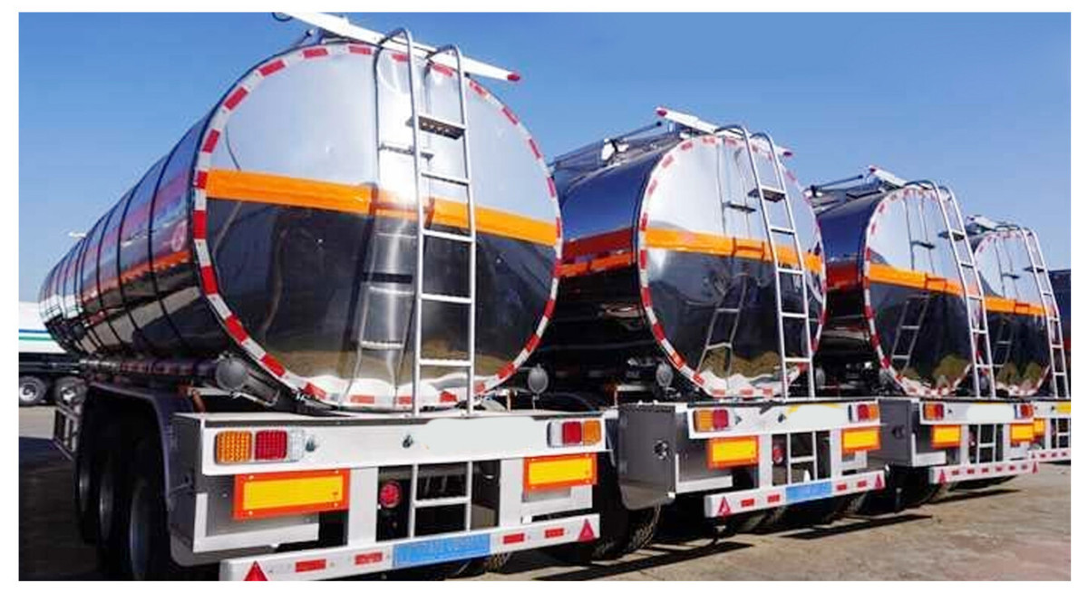 tri axle stainless steel tankers (3).jpg