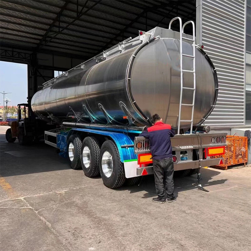20ft or 40ft container fuel tanker for sale