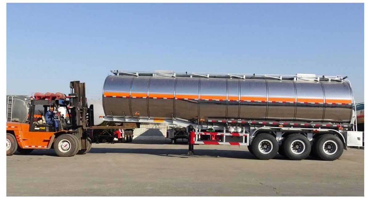 petroleum tanker trailer (2).jpg
