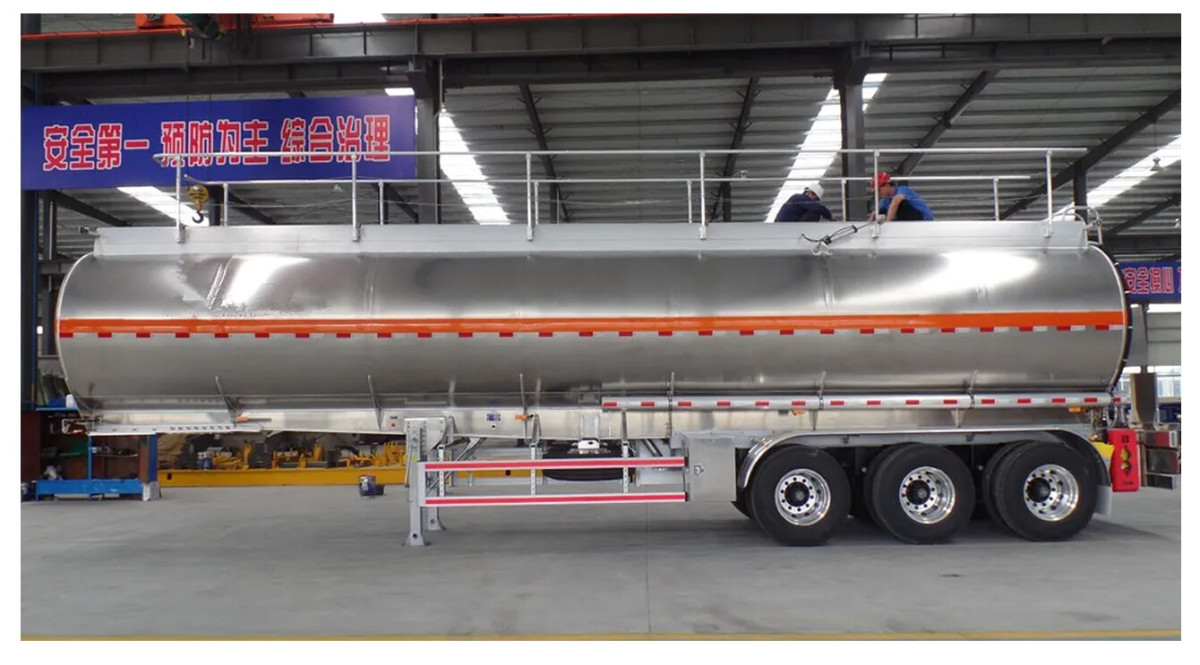 petroleum tanker trailer (3).jpg