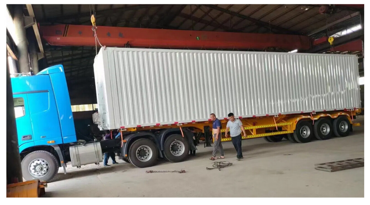 3-axis spread-wing semi trialer (3).jpg