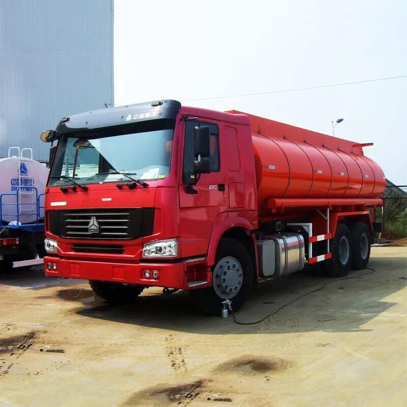 HOWO 10 Tyres 18000L Fuel Oil Tank Truck