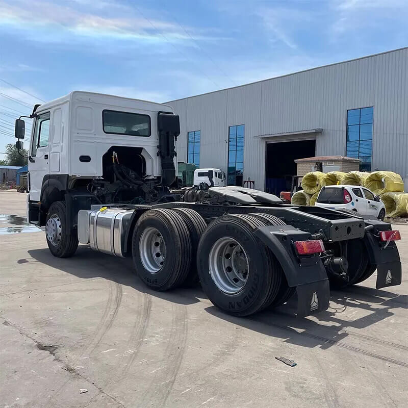 Brand New SINOTRUK HOWO 6×4 Tractor Truck for Sale
