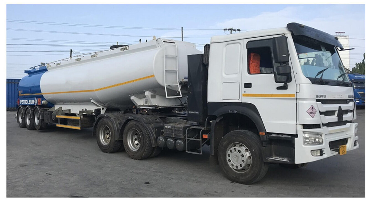 sinotruk howo tanker trailer (3).jpg