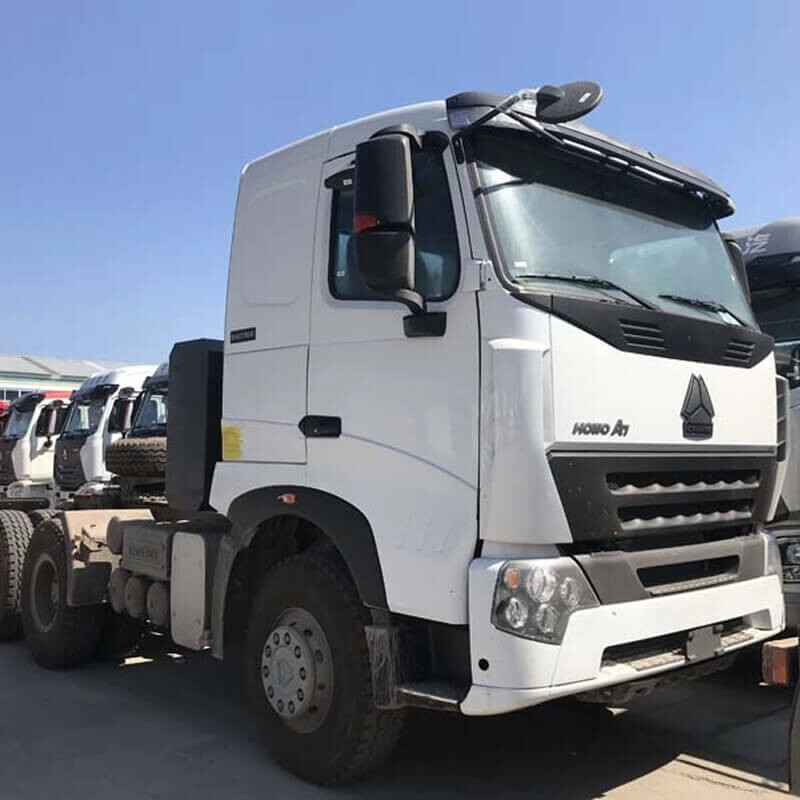 SINOTRUK HOWO A7 420HP 6X4 Tractor Head