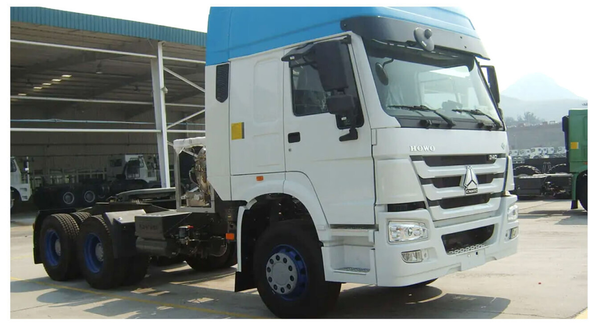 sinotruk truck head  (3).jpg