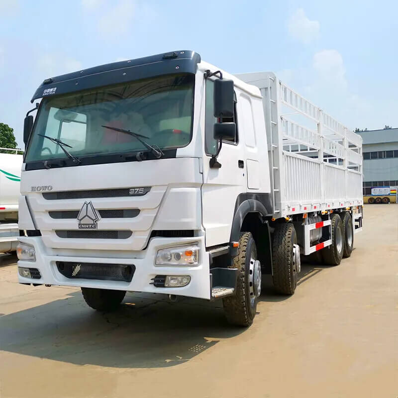 SINOTRUCK HOWO 7 used fence cargo truck