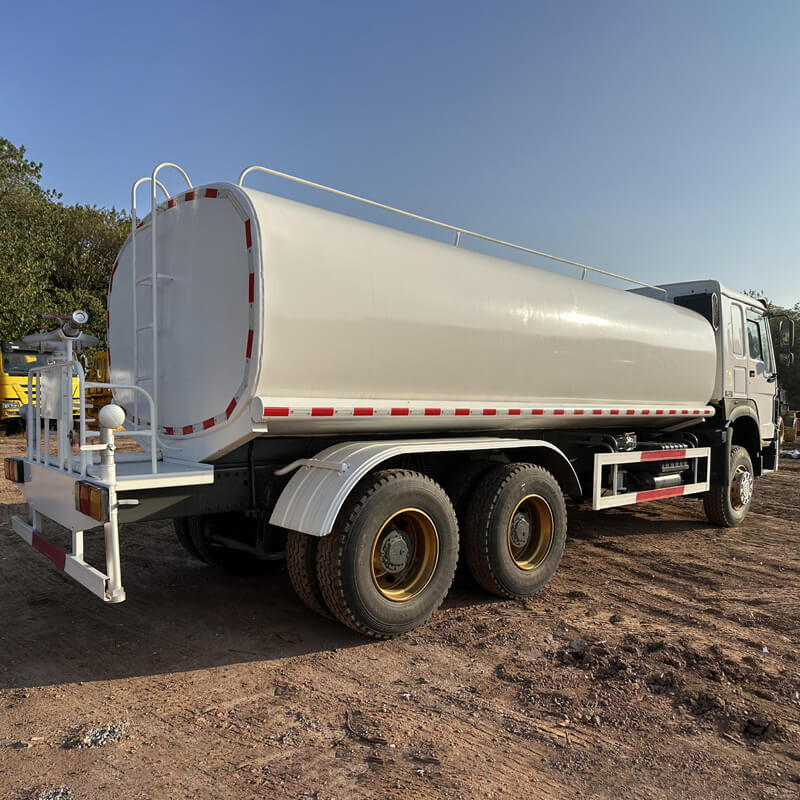 Sinotruk HOWO Water Tank Truck for Sale