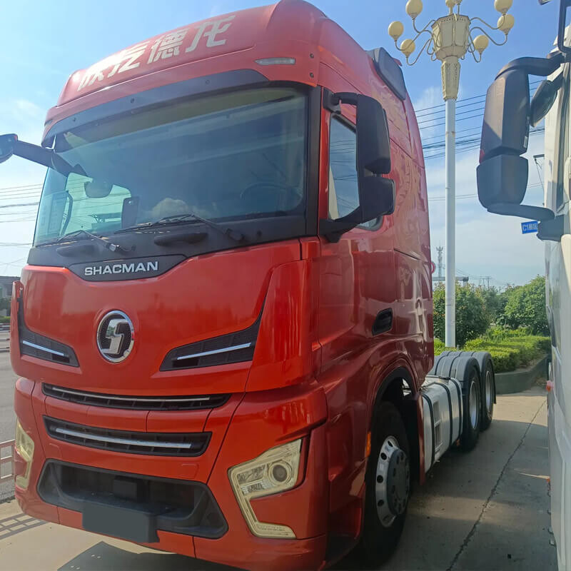 SHACMAN X3000 4×2 Tractor Head 380HP 6Wheels High Roof Cabin