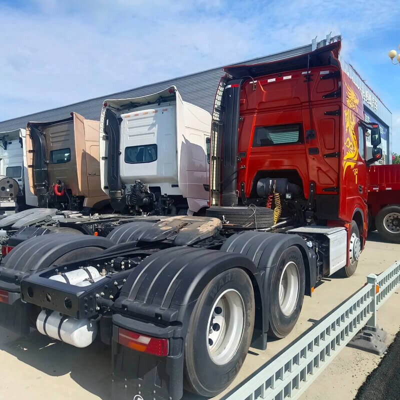 SHACMAN X3000 4×2 Tractor Head 380HP 6Wheels High Roof Cabin