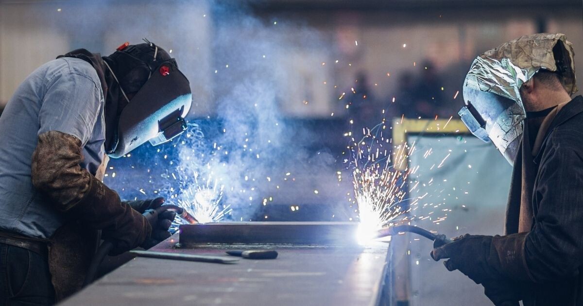 We continue to improve according to the feedback of domestic and foreign markets, and now have a full range of multi-model welding boom products.